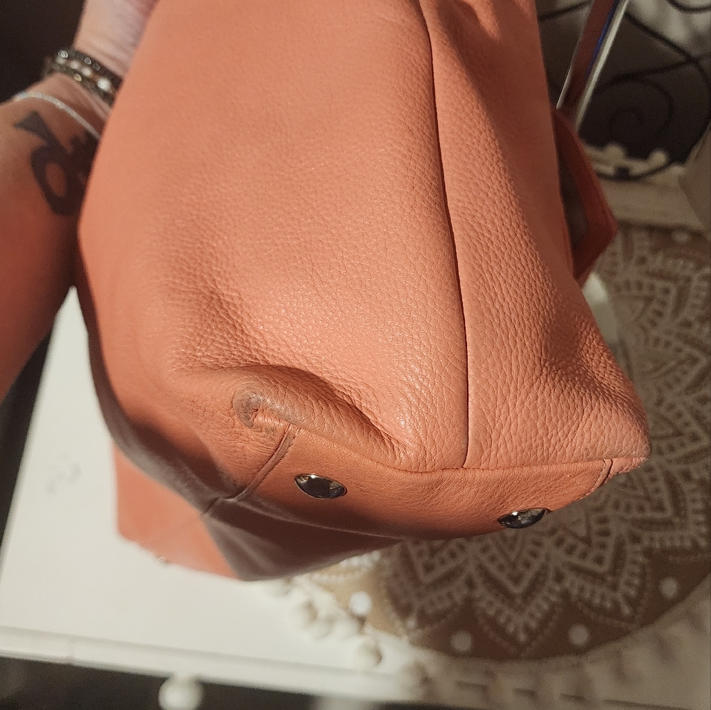 Coach Vintage Penelope Coral Peach Orange Leather Tote Bag - Picture 3 of 16